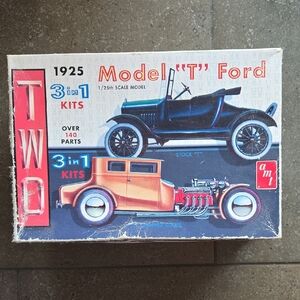MT 1925 Model T Ford 3-in-1 Kit - Black and Orange